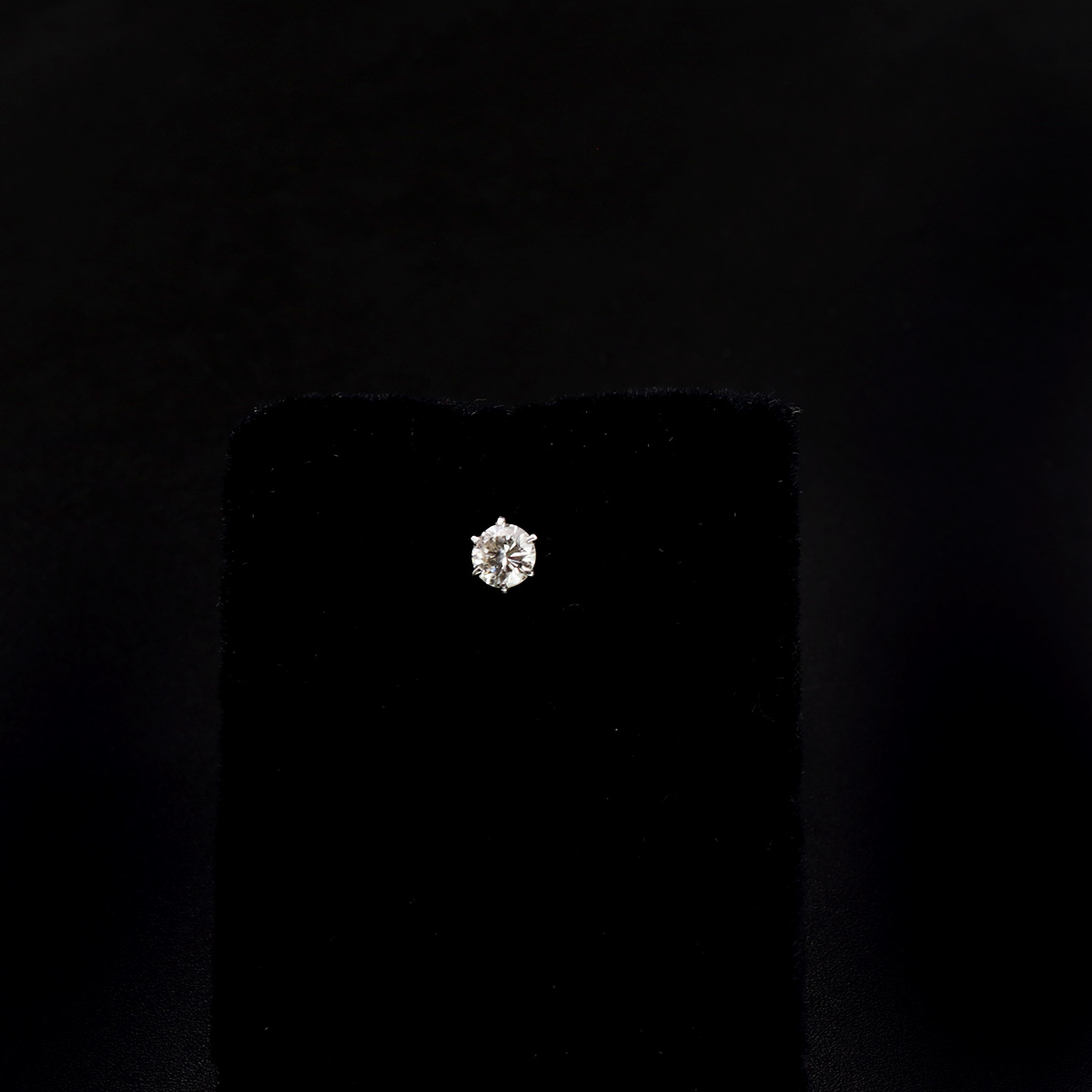 Big-Diamond-Nosepin-01-dgoldpassion