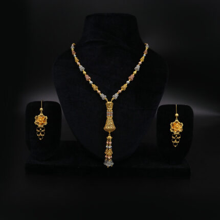 Elegance-in-Gold-Flourish-Necklace-Set-01-dgoldpassion