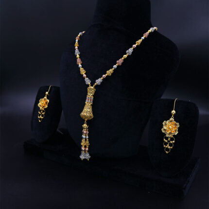 Elegance-in-Gold-Flourish-Necklace-Set-02-dgoldpassion