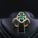 Emerld-Green-Attractive-Ring-01-dgoldpassion