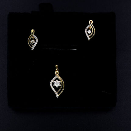 Enchanting-Diamond-Pendent-Set-02-dgoldpassion