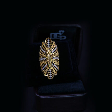 Engagement-Gold-Ring-01-dgoldpassion