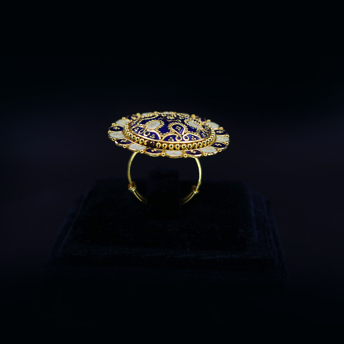 Eternal-Promise-Gold-Ring-01-dgoldpassion