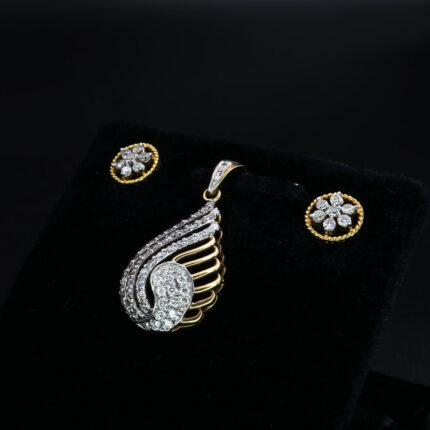 Exotic-Diamond-Pendant-Set-01-dgoldpassion