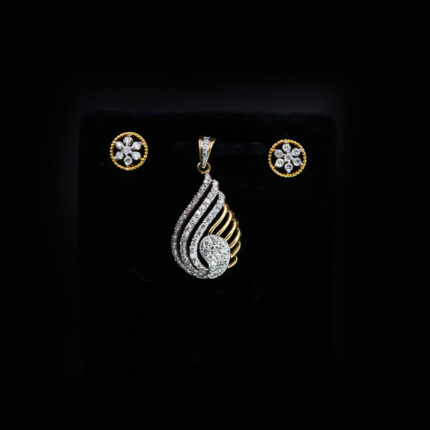 Exotic-Diamond-Pendant-Set-02-dgoldpassion