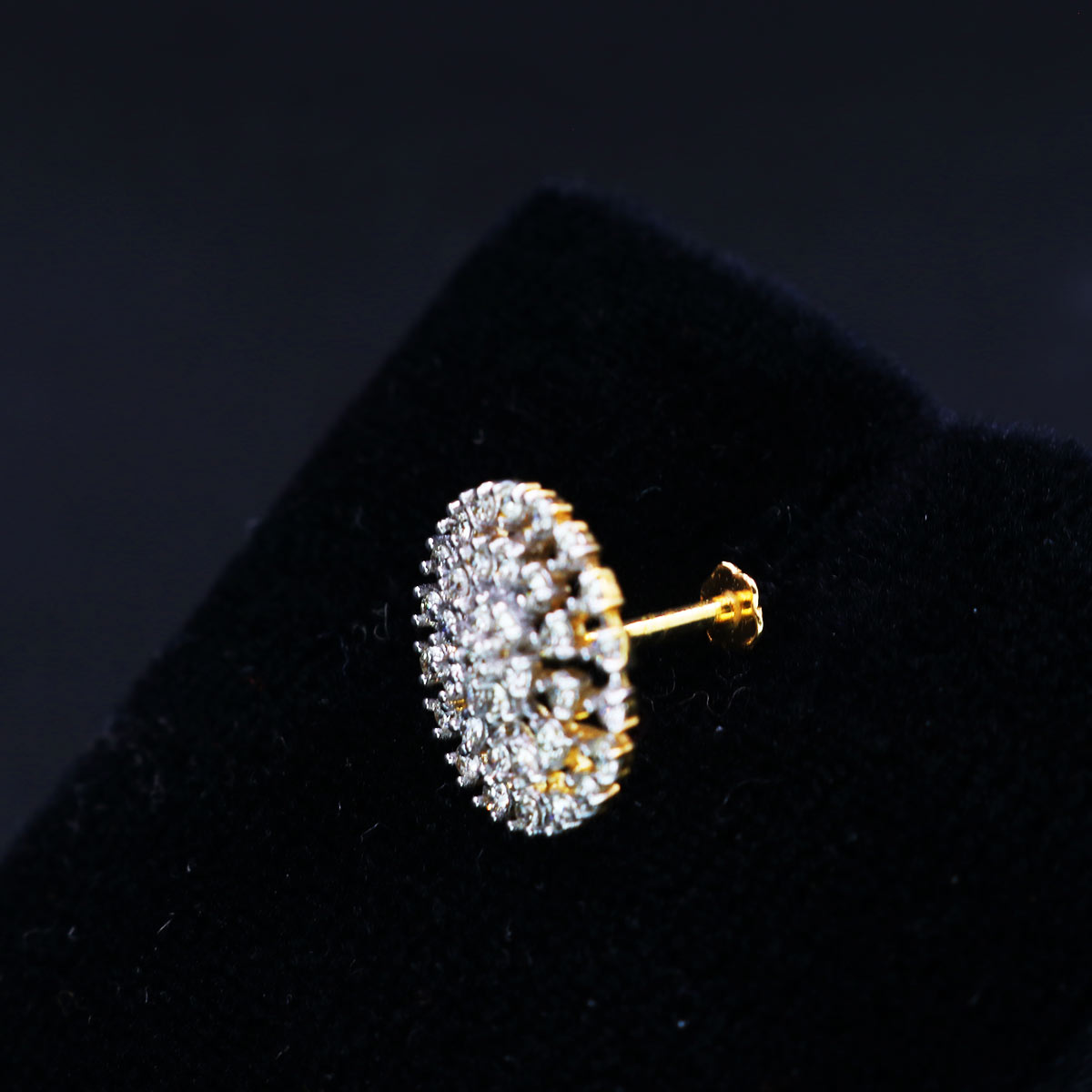 Glamorous-Diamond-Nosepin-01-dgoldpassion