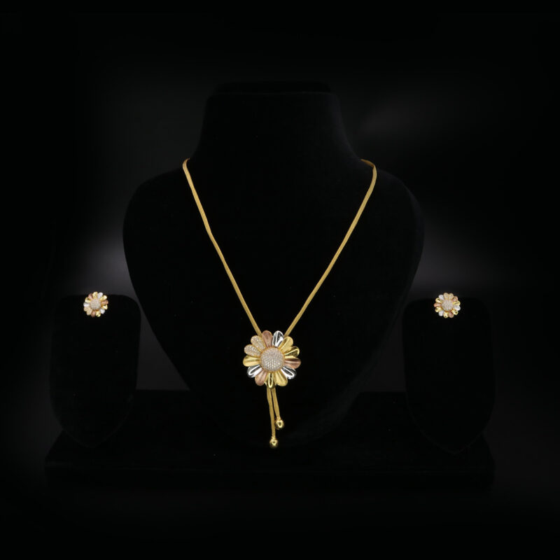 Glimmering-White-&-Rose-Gold-Charm-Necklace-Set-02-dgoldpassion