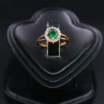 Green-Gemstoned-Loving-Ring-02-dgoldpassion