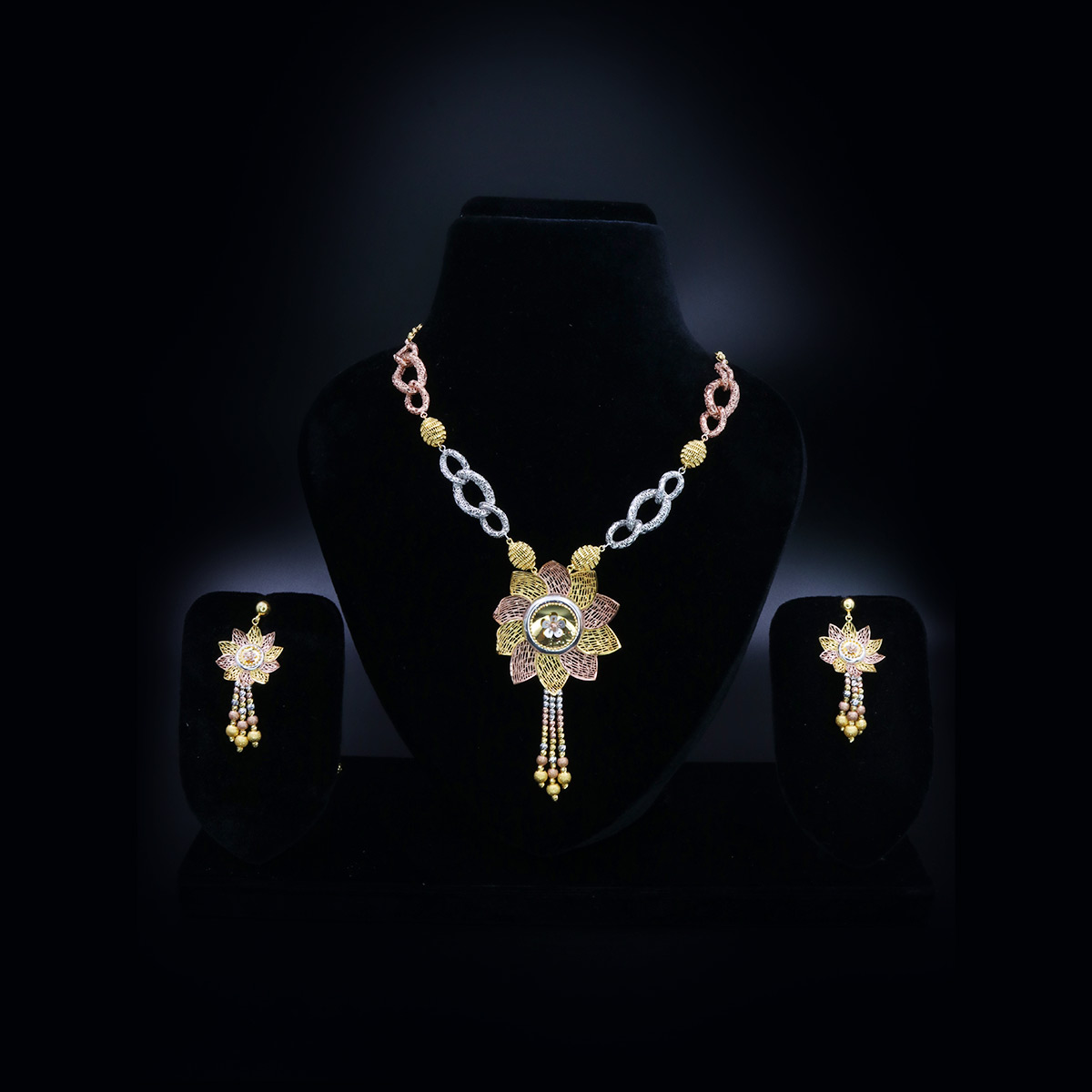 Radiant-Floral-Fusion-Set-01-dgoldpassion