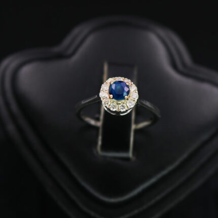 Sapphire-Dreamy-Grace-Diamond-Ring-01-dgoldpassion