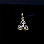 Sleek-&-Chic-Diamond-Pendant-01-dgoldpassion